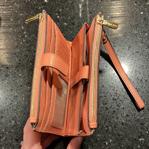 Michael Kors leather smartphone wallet - Picture 5 of 5